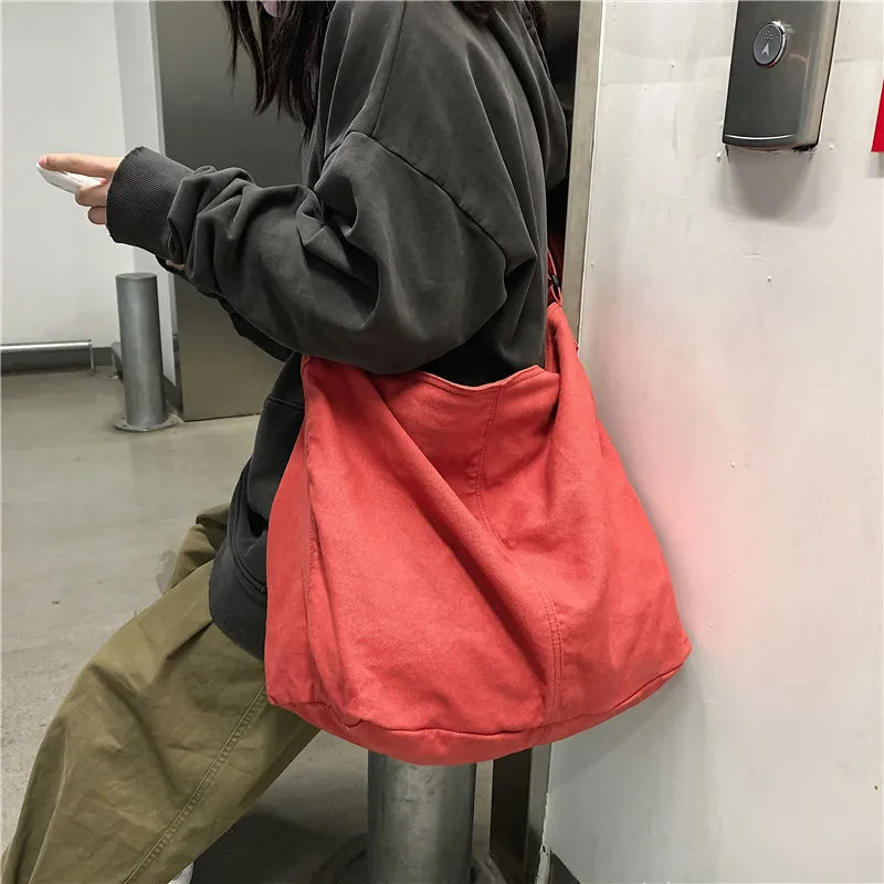 Canvas Travel Hobo Bag