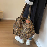 Trendy Women's Leopard Tote Bag brown 4